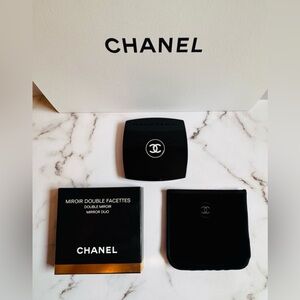 ✨Authentic CHANEL Black Compact Mirror with White Iconic CC Logo Brand New✨